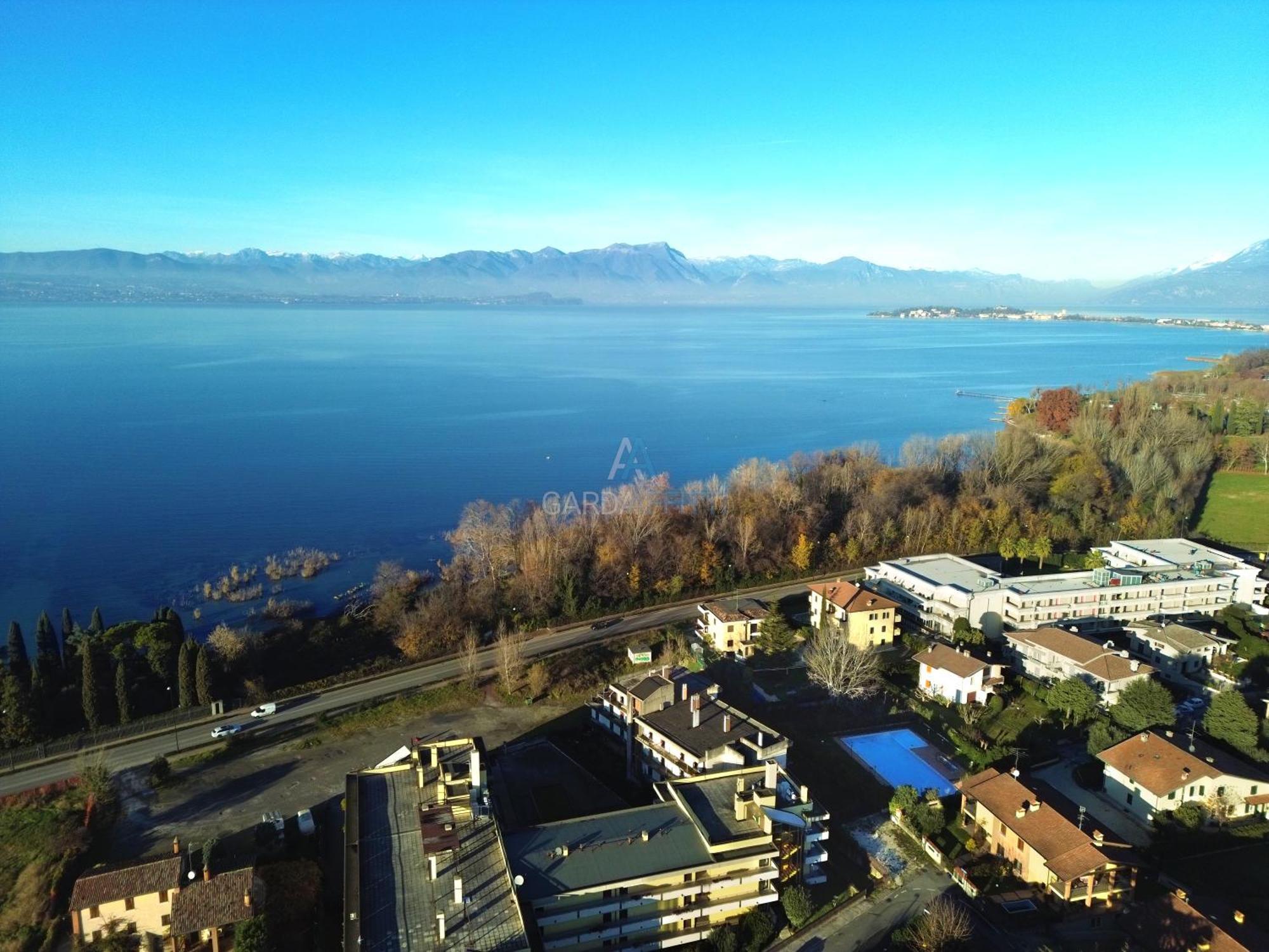 Appartamento Sunshine Apartment - 200M Dal Lago Con Piscina Desenzano del Garda