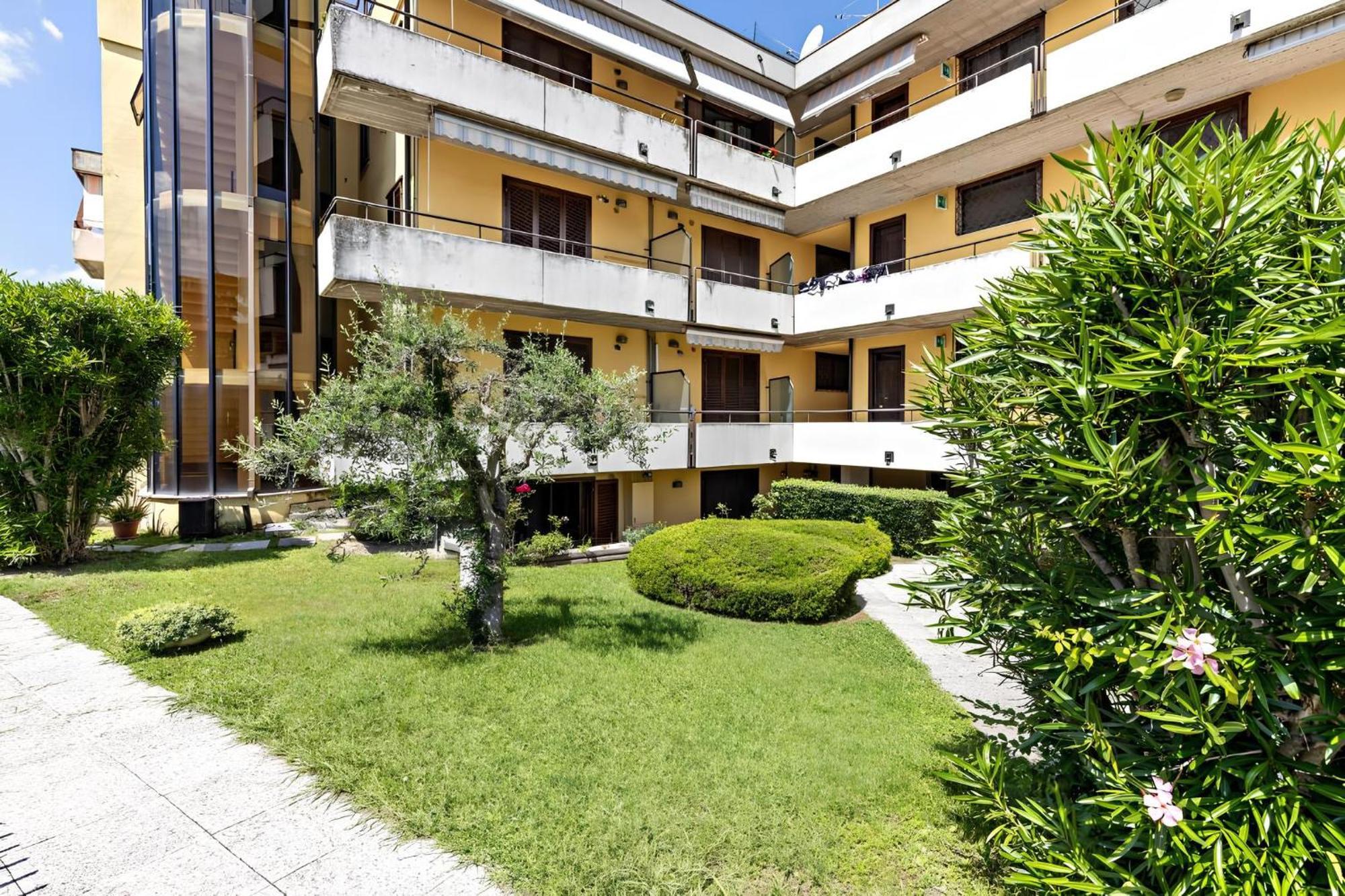 Sunshine Apartment - 200M Dal Lago Con Piscina *