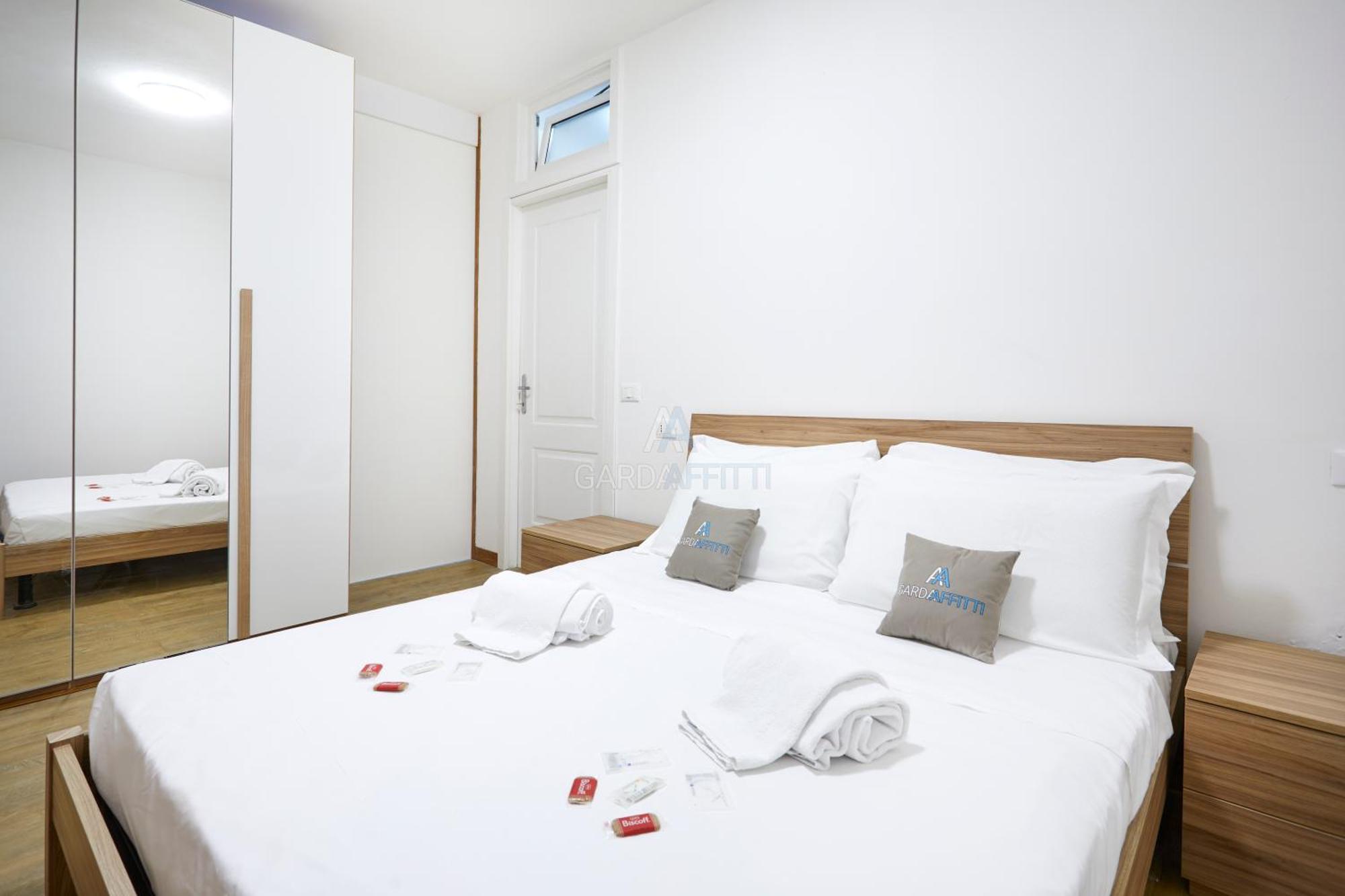 Sunshine Apartment - 200M Dal Lago Con Piscina *